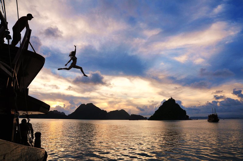 jumping_water_vietnam_blogs