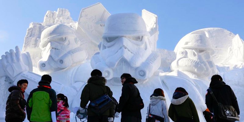 Star-Wars-Snow-Sculpture.jpg
