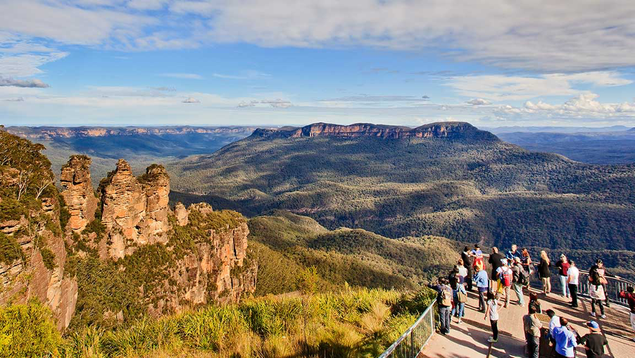 Blue Mountains From Echo Point