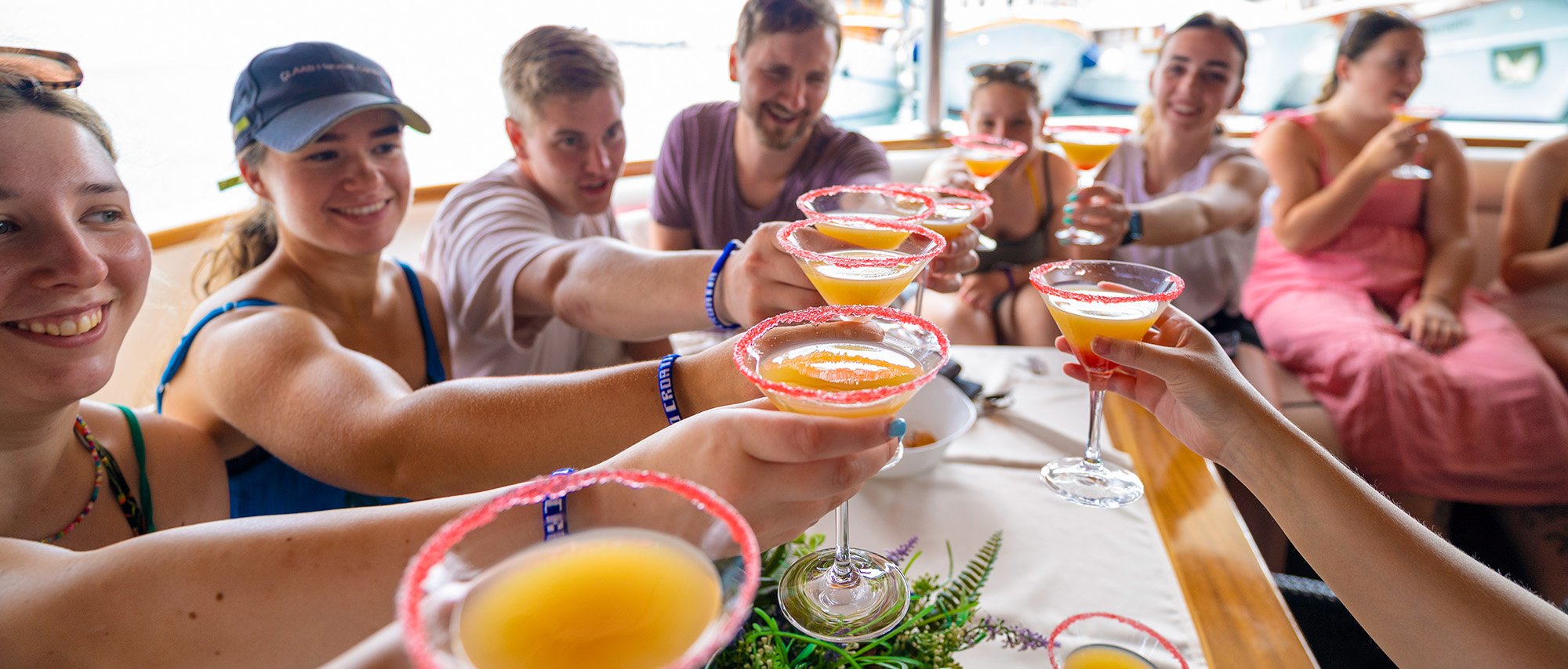 Party(TourStyles-Desktop-Destination-Hero)